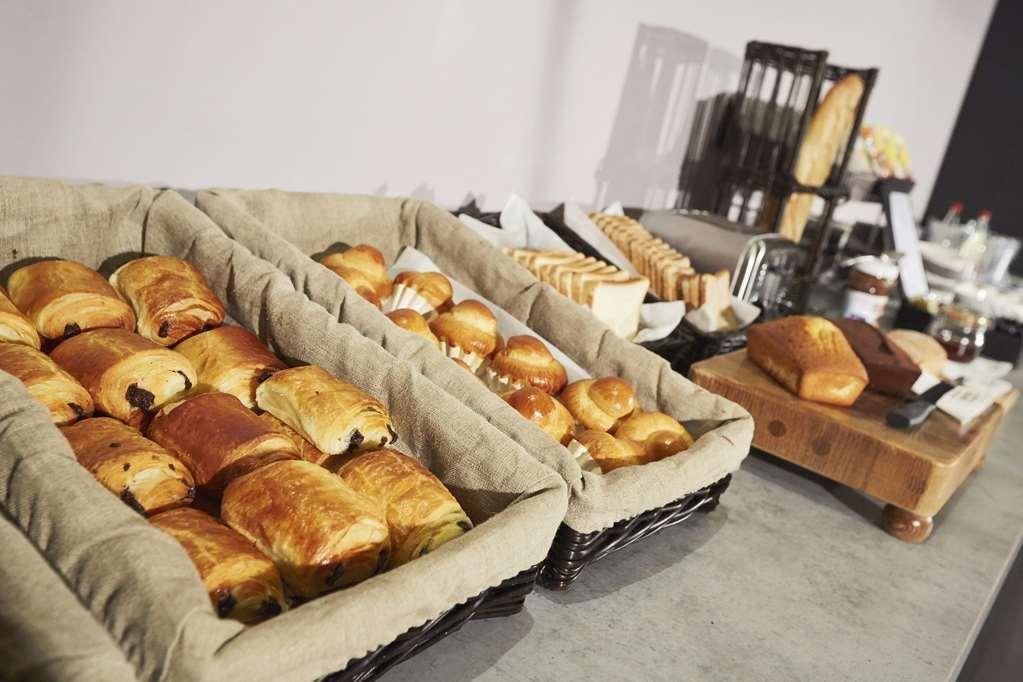 Hotel Campanile Paris Sud Saclay- Gif Sur Yvette Gif-sur-Yvette Restaurace fotografie